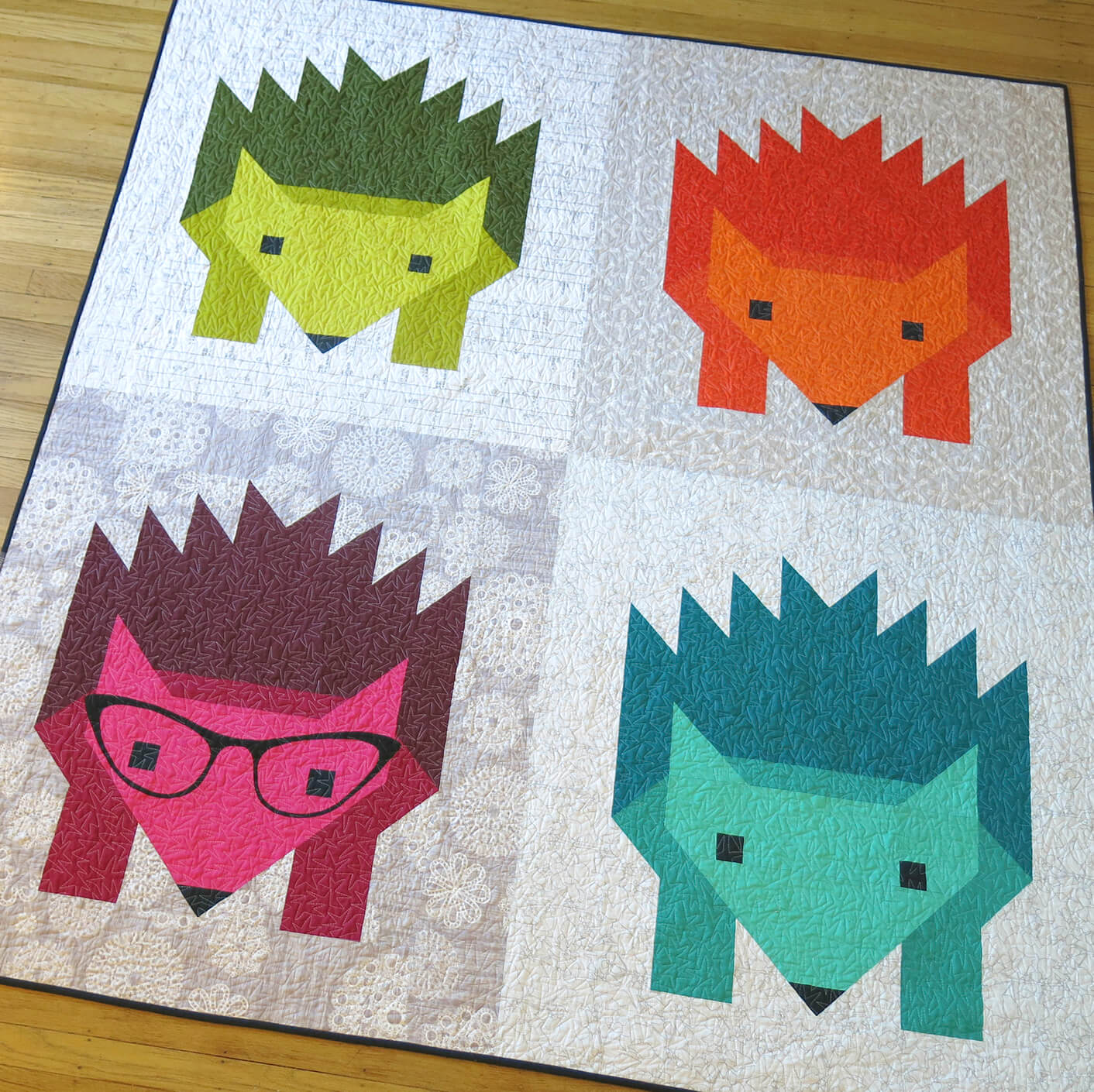 HAZEL HEDGEHOG II - PDF quilt and pillow pattern