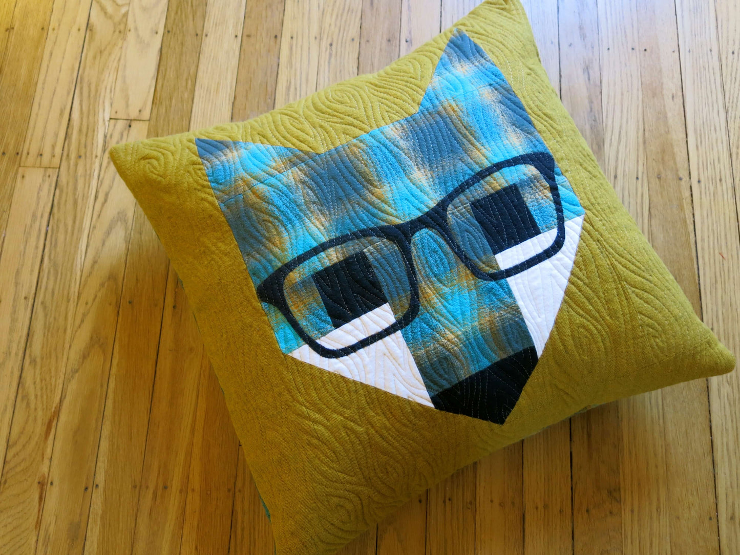 FANCY FOX II - PDF quilt and pillow pattern