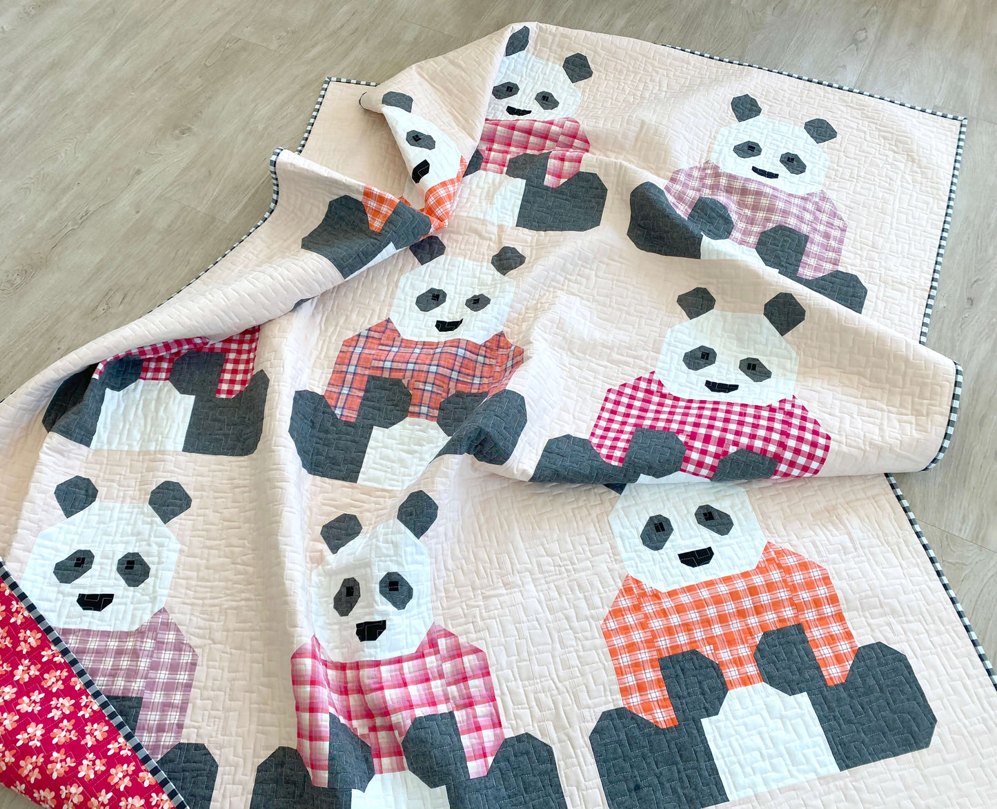 PANDAS IN SWEATERS - PDF quilt pattern