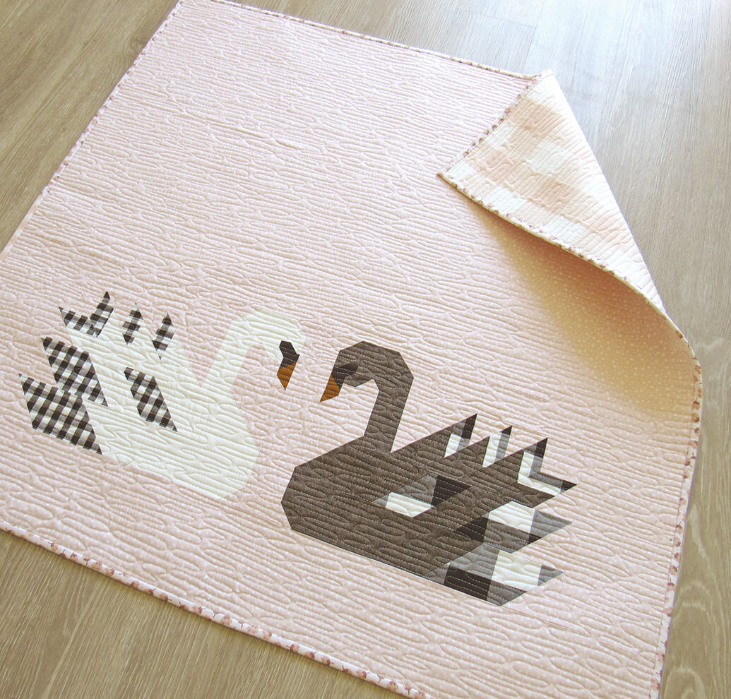 SWAN ISLAND - PDF quilt and pillow pattern